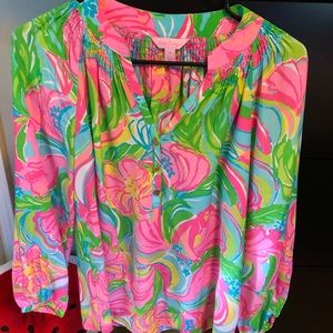 Lilly Pulitzer so a peeling